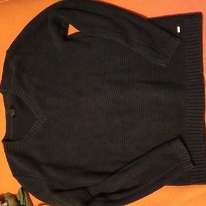 Tonmy Hilfiger navy blue v neck